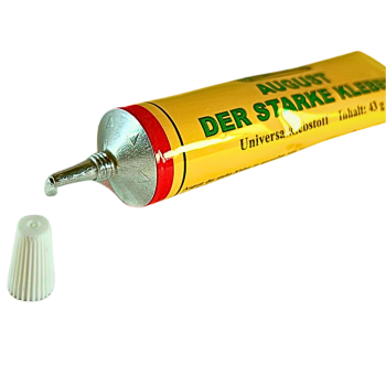 Preview: Anwendung auf Holz mit August Kleber